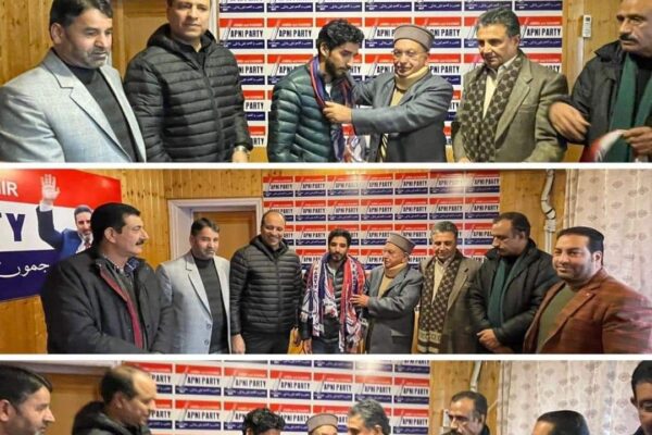 Social activist and founder of ‘Mooj Kasheer Welfare Trust, Amir Rashid joins Apni Party