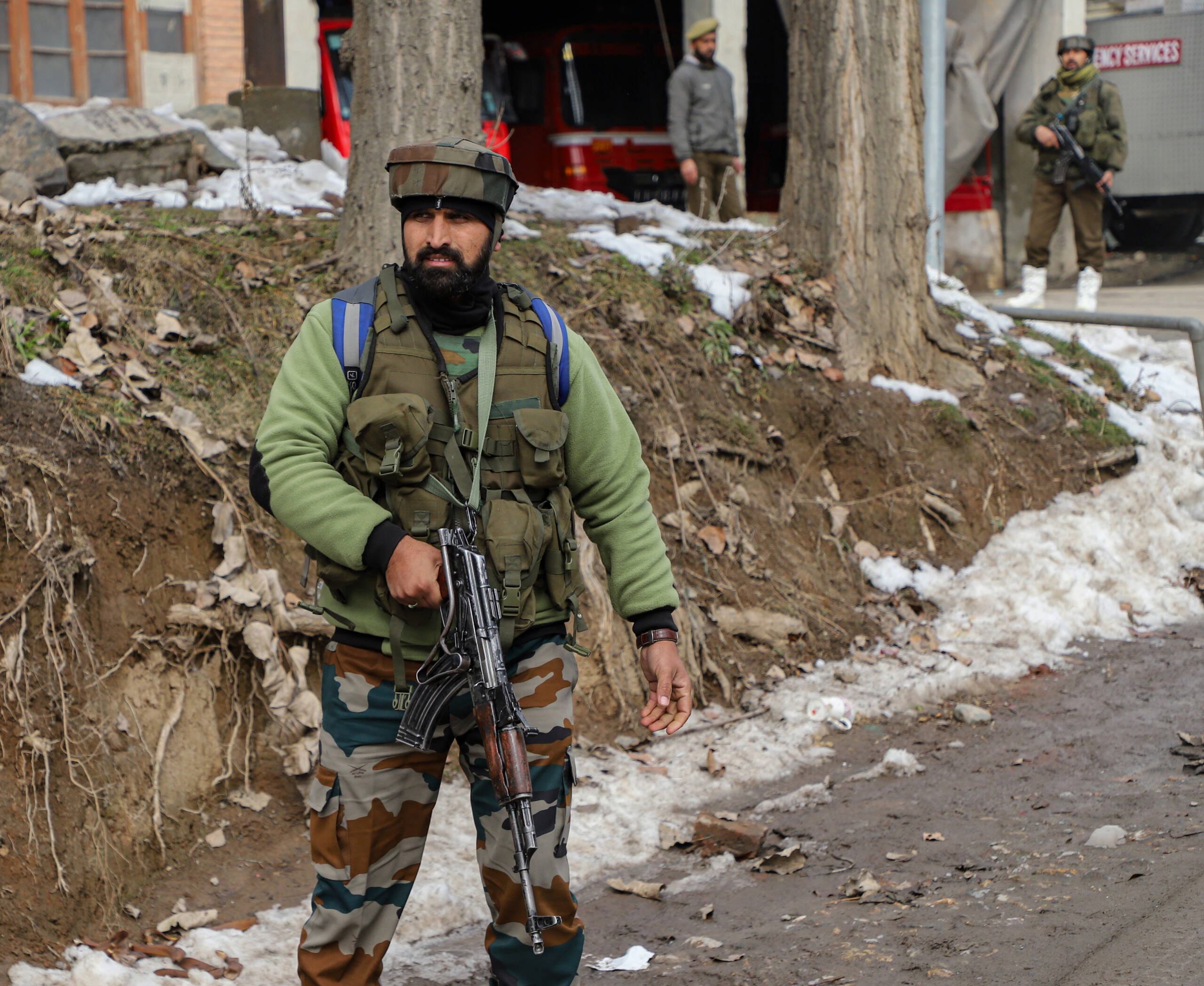 7B348415-7F50-407D-9785-ECD7F8552265