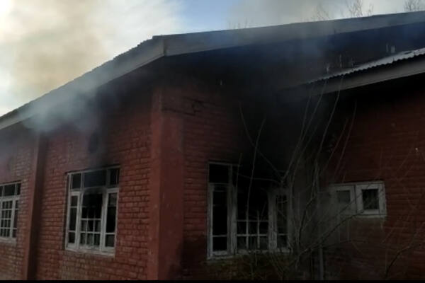 Fire Breaks Out in Tehsil Office Qaimoh Kulgam