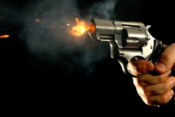 Bank security guard shot at in Pulwama, succumbs