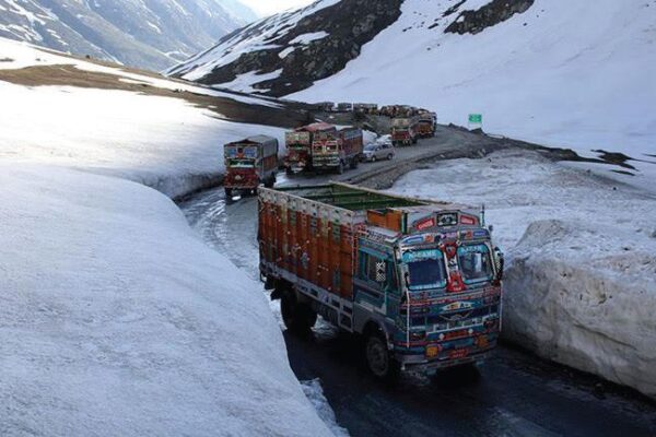 Srinagar-Leh highway opened for traffic after 4 days