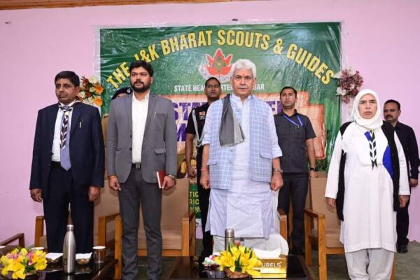 J&K | LG Manoj Sinha addressed Bharat Scouts and Guides UT level Camporee at Sonamarg.