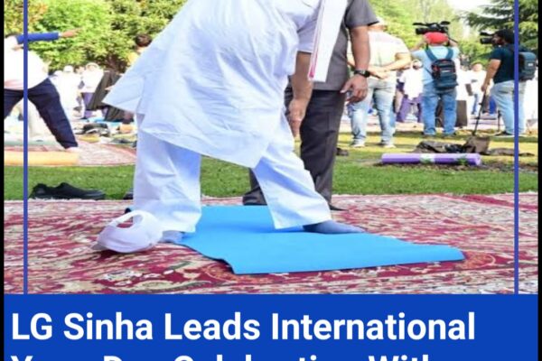 LG Sinha Leads International Yoga Day Celebration With Mass Yoga Demonstration In Srinagar