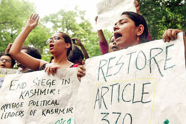 Kashmiri Pandits welcome SC decision, reiterate demand for restoration of Article 370