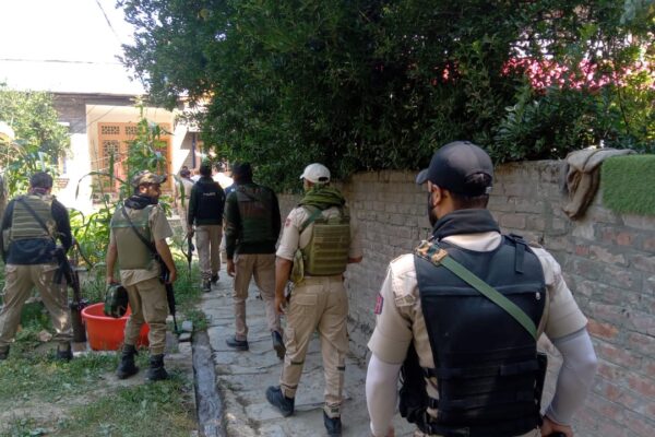 SIU Awantipora conducts raid in Awantipora