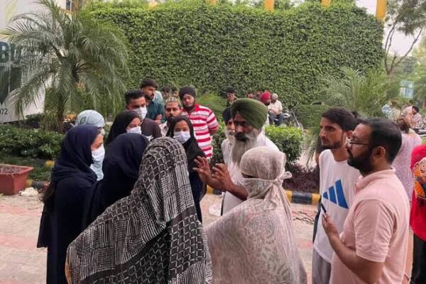 Kashmiri students at DBU Punjab protest unapproved transfers amidst ‘Lathi Charge’