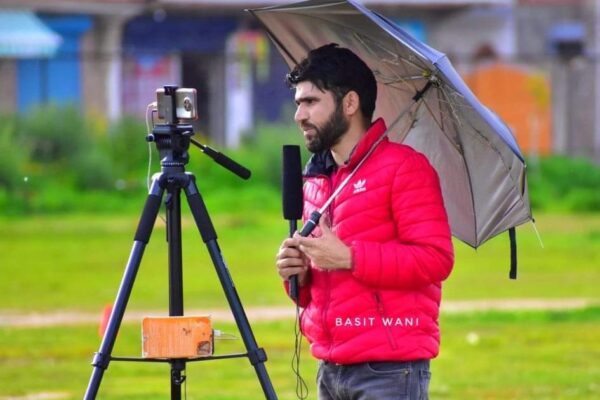 Nasir Dar: The Rising Star of Cricket Commentary in Kashmir