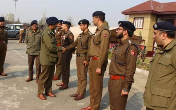 DGP J&K visits Kulgam, reviews Security scenario; Chairs high level meeting of Police, Army and CAPFs officers