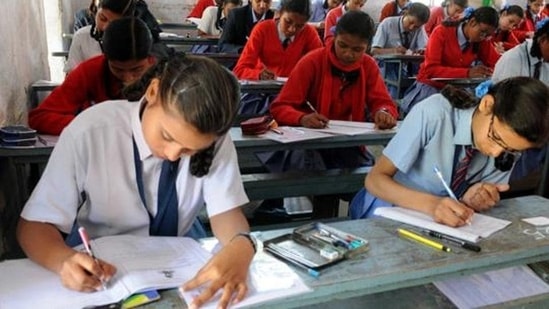 Class 11 results out:72 percent qualify exams