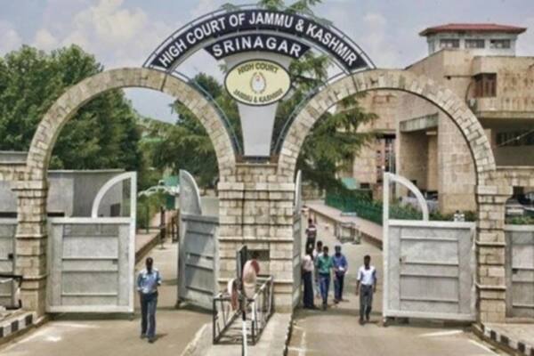 High Court Summons Deputy Commissioner Ganderbal in Contempt Case