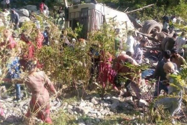 26 nursing students among 30 injured in road mishap in Udhampur