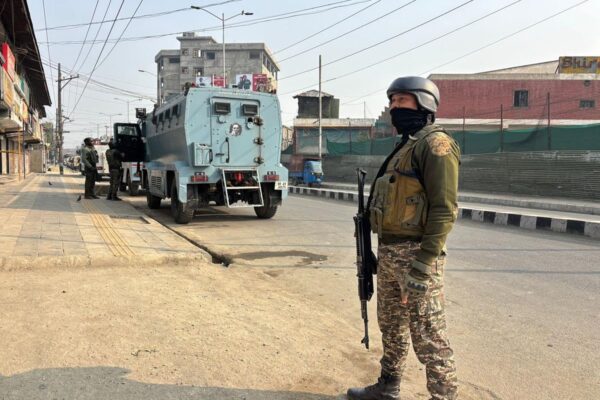 Gunfight Erupts in Bandipora Village:Militant Killed, Another Trapped