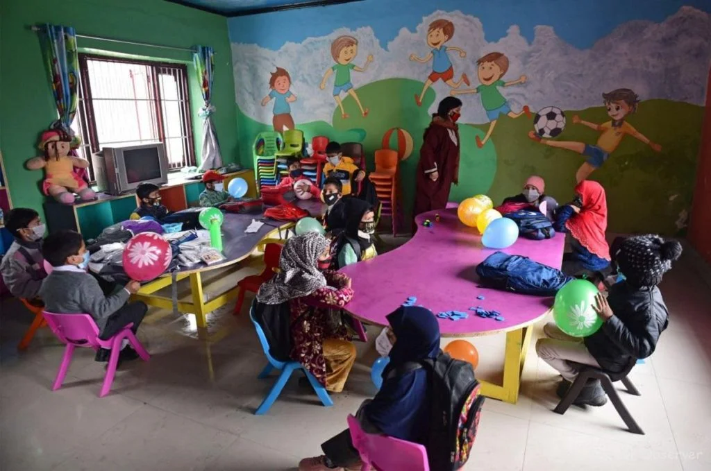 Schools-Re-open-Kashmir-Students-Children-33-1024x679.jpg