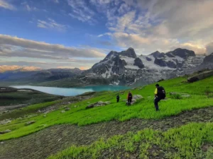3-Adventure-kashmir-trekking.jpg