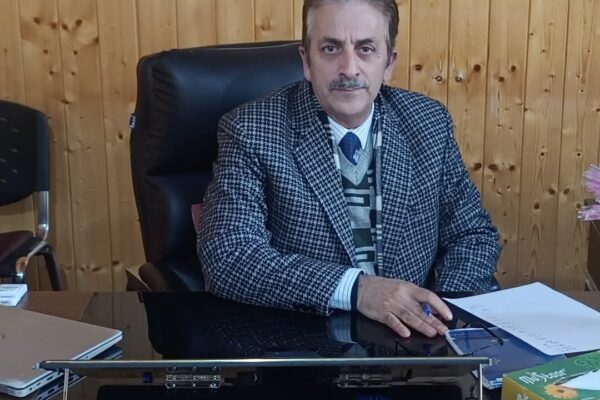 “A New Era Begins: Prof. Dr. Mohammad Amin Malik Takes the Helm at Govt. Sheikh-ul-Alam Memorial Degree College”