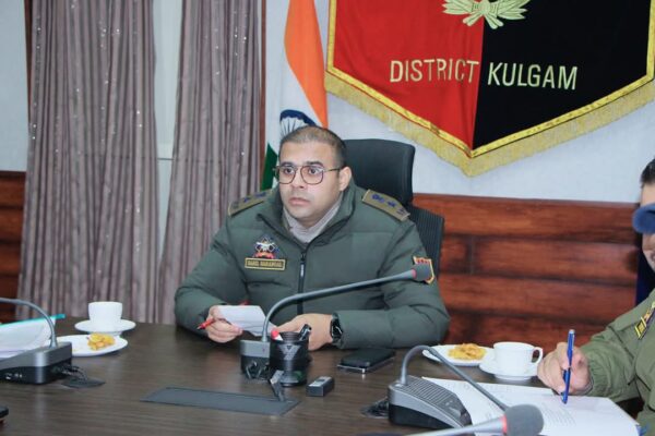 SSP Kulgam chairs crime/ security review meeting at DPO Kulgam