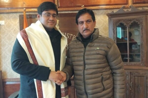 District President Ganderbal Mohammad Amin Shah Welcomes Jitan Kishore (IAS) as New DC for Ganderbal