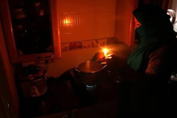 Ganderbal residents decry pesky power cuts in Ramadan