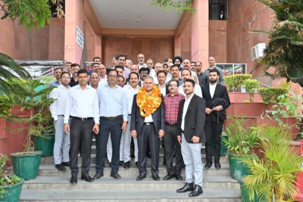High Court Staff Bids Farewell to Registrar Management After 37 Years of Dedicated Service