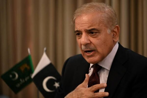 Pakistan Premier Shehbaz Sharif Authorises Armed Forces to Respond to Indian Strikes, Media Reports