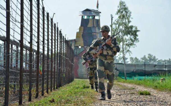 Pak Army Fires Along LoC in Multiple J&K Sectors, Indian Army Responds