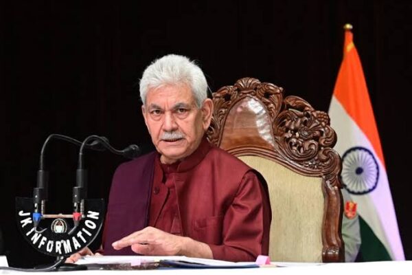 LG Manoj Sinha Announces Govt Jobs for Kin of Pakistan Shelling Victims in Poonch