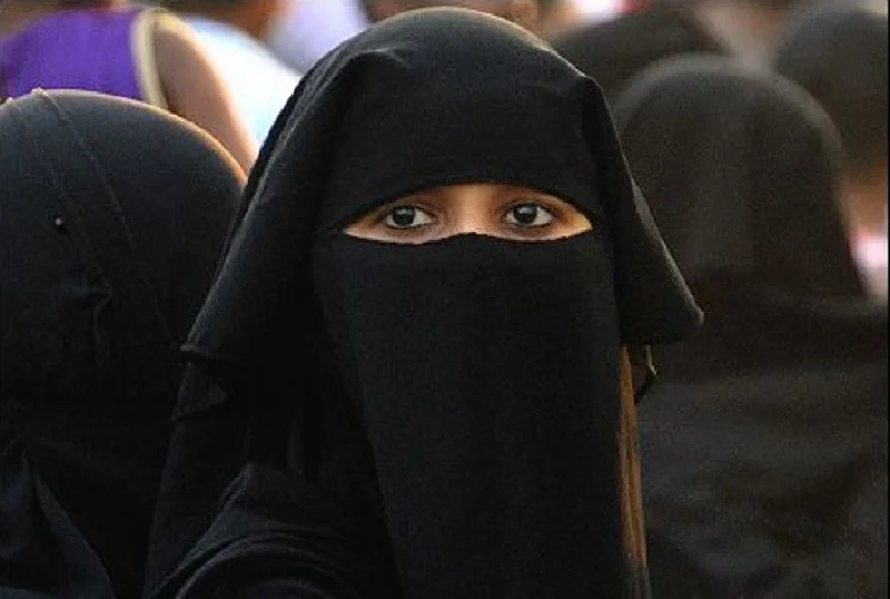 BURQA-NIQAB-MUSLIM-WOMEN.jpg