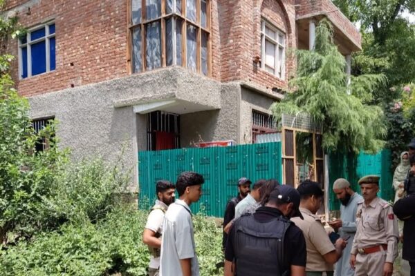 Srinagar Police Attaches Property Worth ₹50 Lakh of Notorious Peddler; Drug Money Seized