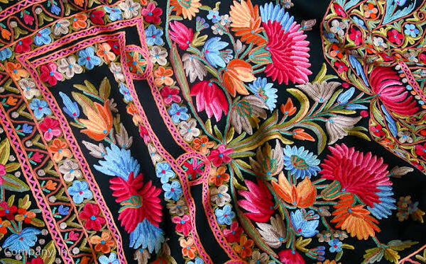 Craft Showroom in Tangmarg Blacklisted for Fraudulently Selling Machine-Made Carpet as GI-Certified Handmade Product