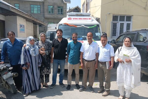 Mobile Hospital Reaches Ganderbal After MLA Mehar Ali’s Swift Action, Public Hails Initiative