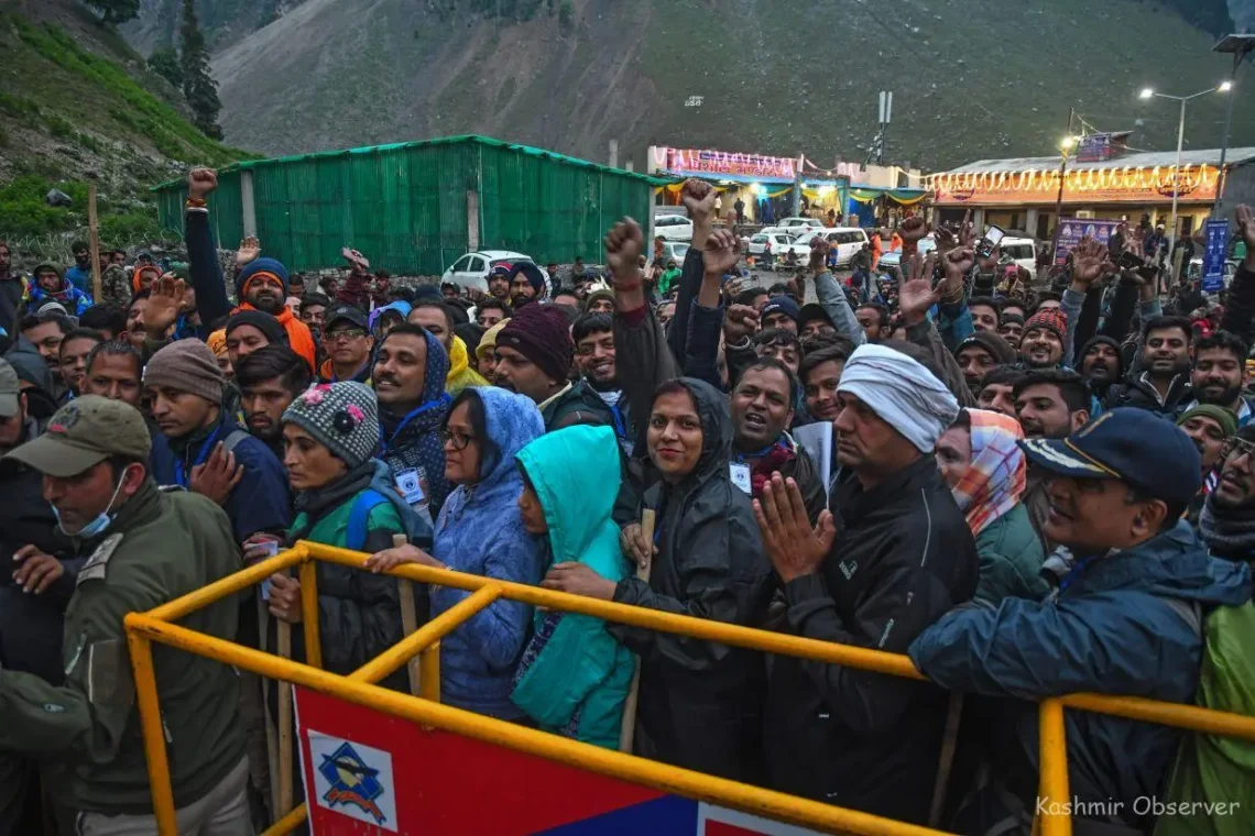 First-Batch-of-Amarnath-Yatra_-7-1140x760