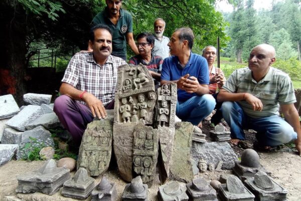 15 ancient idols discovered during spring renovation in Kashmir