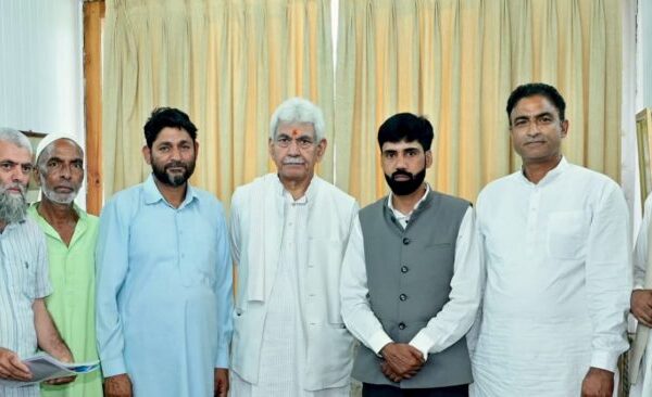 Delegations call on LG Sinha