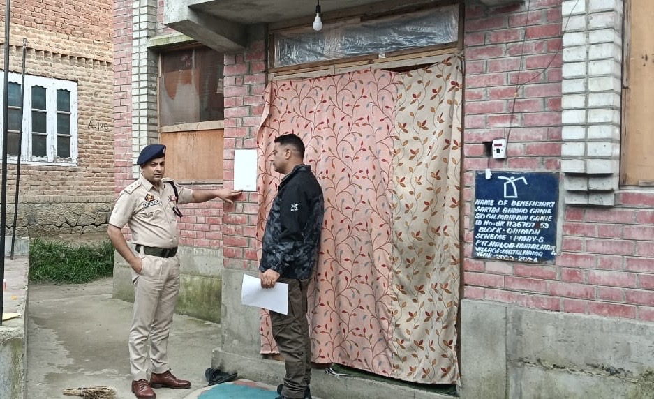 6451fe20-a299-43ff-869a-648ef7da55fe