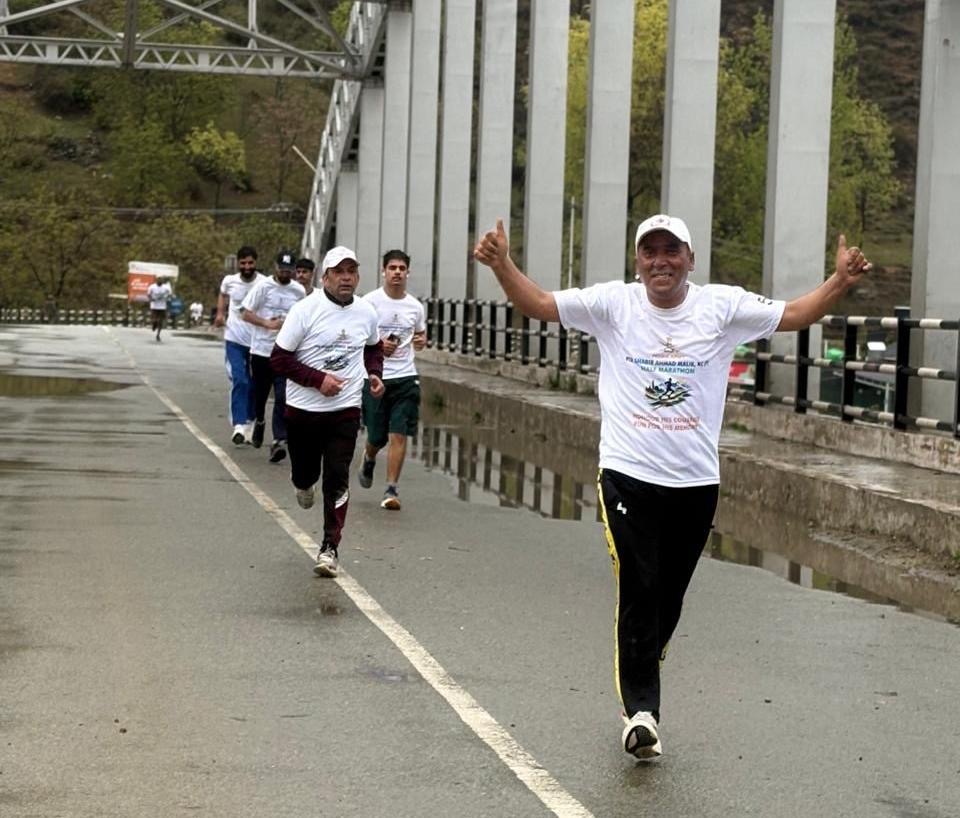 fc6bd392-3410-4ffe-a5a2-9be0a3b19bf2